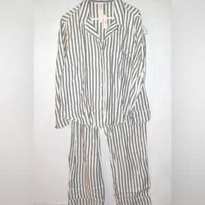Victoria’s secret Grey and white striped pj set. Like new.